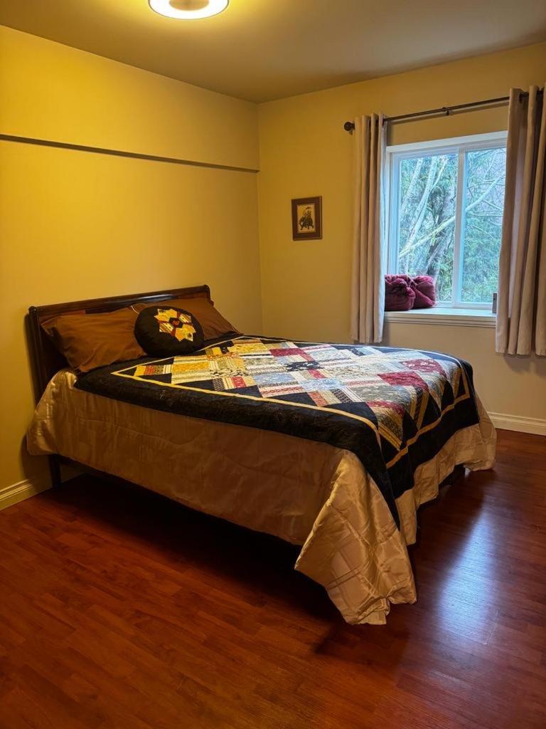 Shoreside Private Room Сешелт Экстерьер фото